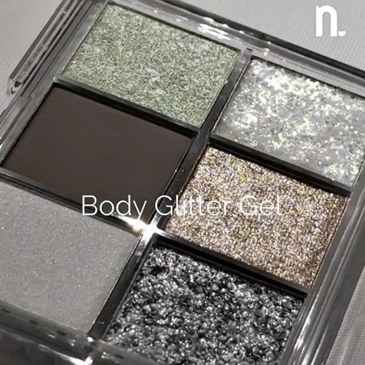 Nina Make Up Galaxy Collection Chroma Pallet